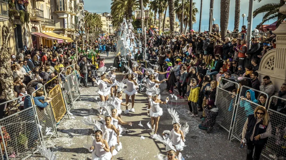 Carnaval en sitges historia y evolucion de una fiesta unica