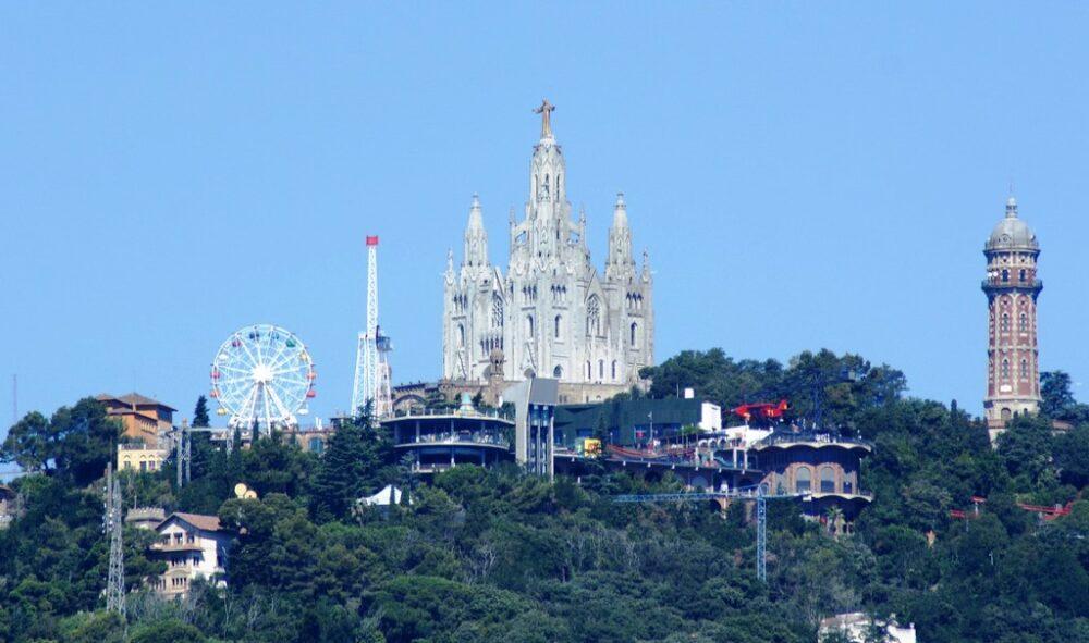 El tibidabo naturaleza y diversion en barcelona