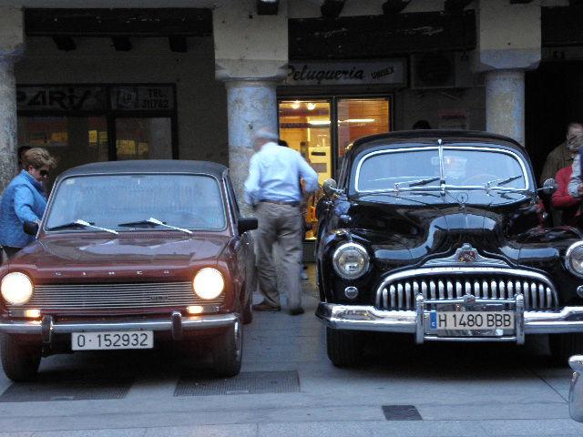 Encuentro de coches clasicos en balaguer