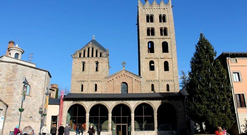 Monasterio de ripoll cuna del romanico catalan