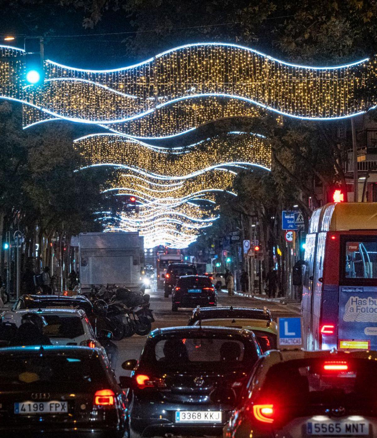 Encendidos de los Luces de Navidad: Descubre el Proceso Escalonado y su Magia