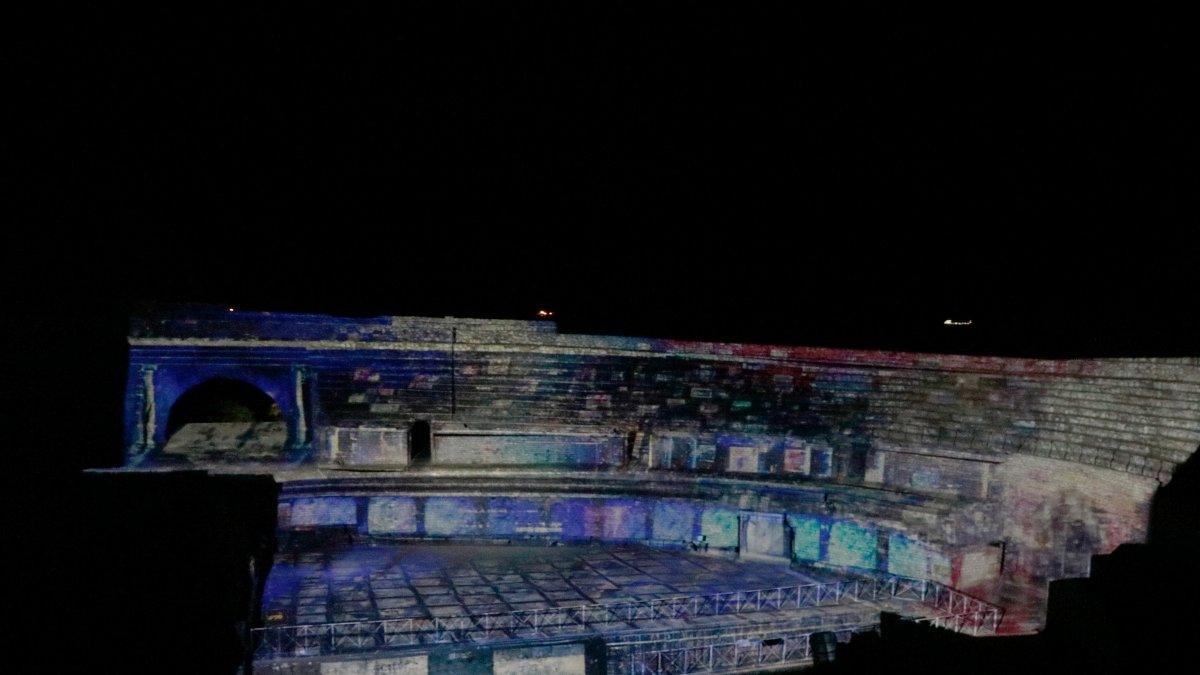 Descubre el Anfiteatro de Tarragona: Historia, Mujeres y Tecnología en un Impactante Mapping Digital