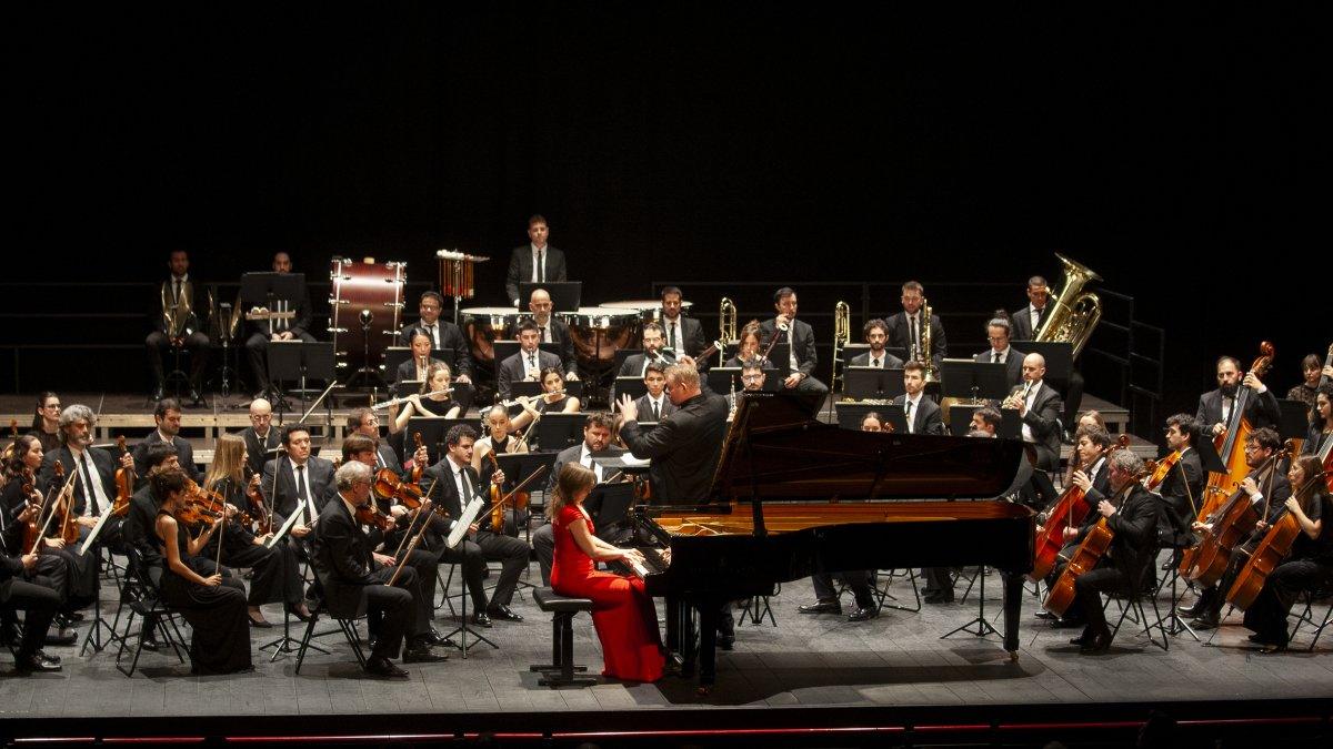 Poemas Invernales: Versos que Nacen del Frío y Fluyen con Tinta Musical