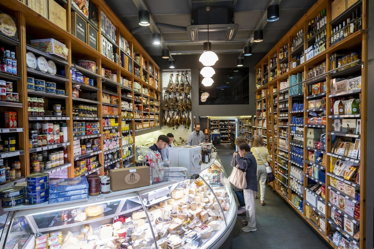 Colmado Quílez: El Paraíso Gourmet de la Navidad que No Te Puedes Perder