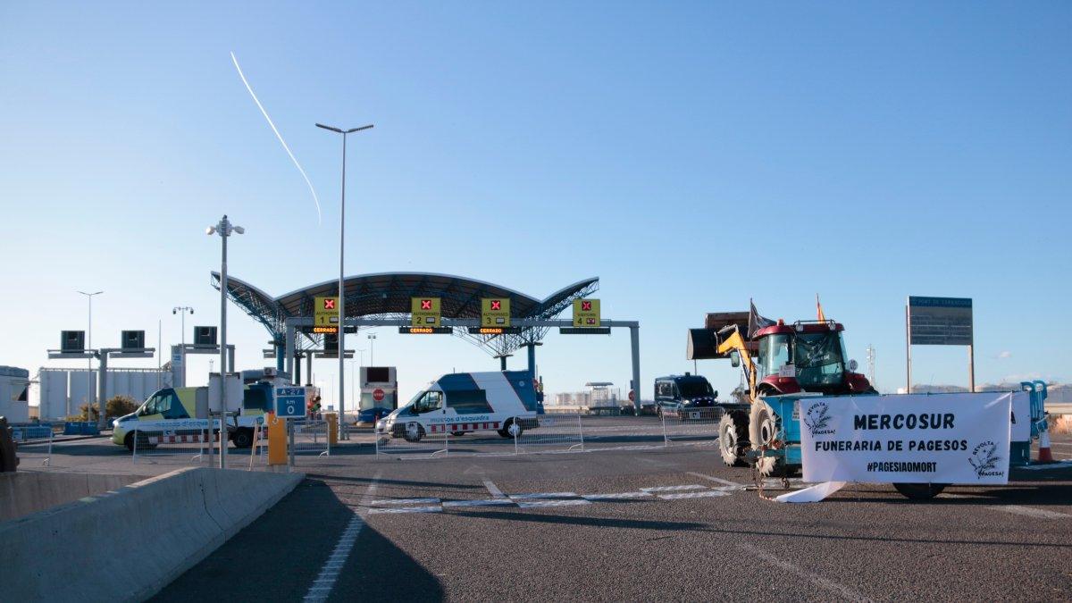 Protesta en Tarragona: Tractores invaden la ciudad contra el acuerdo UE Mercosur este domingo