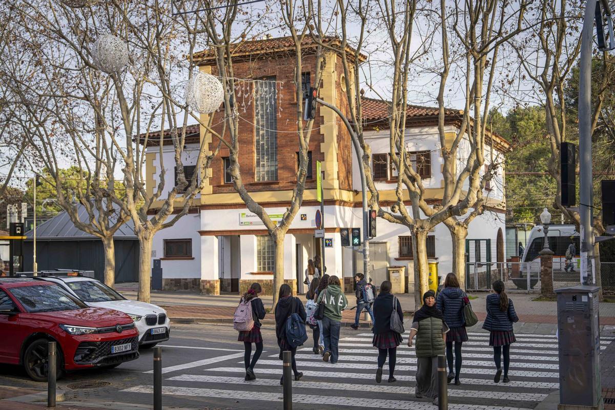 Bellaterra pospone la consulta sobre su anexión a Sant Cugat y busca una posición unificada frente a Cerdanyola