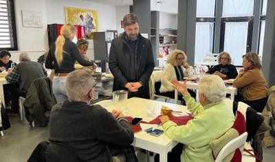 Centros Senior Municipales Inauguran Nuevo Servicio de Comedor con 60 Asistentes en su Primer Día