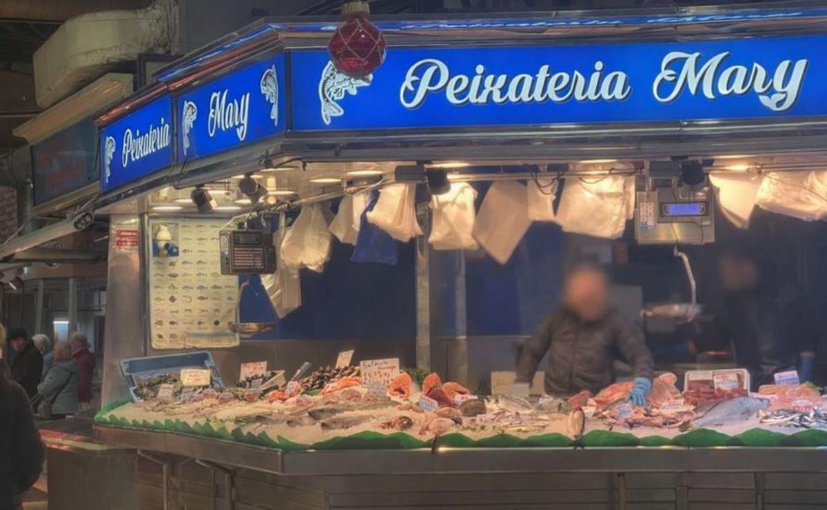 Conflicto en Collblanc: Comerciantes acusan a peixatería de ocupar ilegalmente local