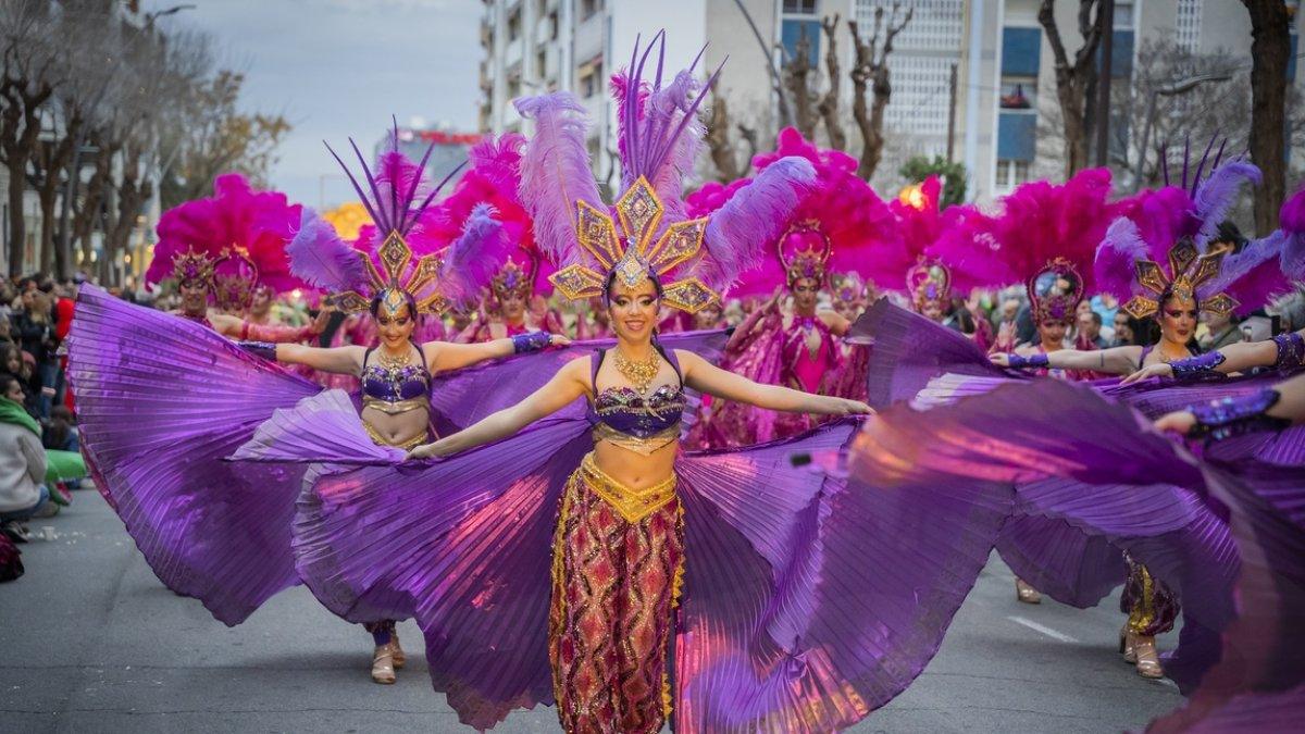 Descubre el Recorrido y Horarios de la Rua de Lluïment en Tarragona: ¡Todo Listo para el Gran Desfile!