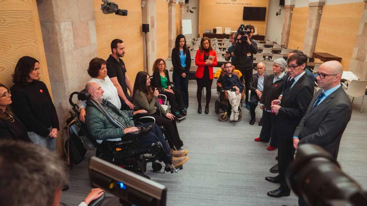 A partir de la setmana vinent, els malalts d'ELA podran sol·licitar ajudes de la Generalitat