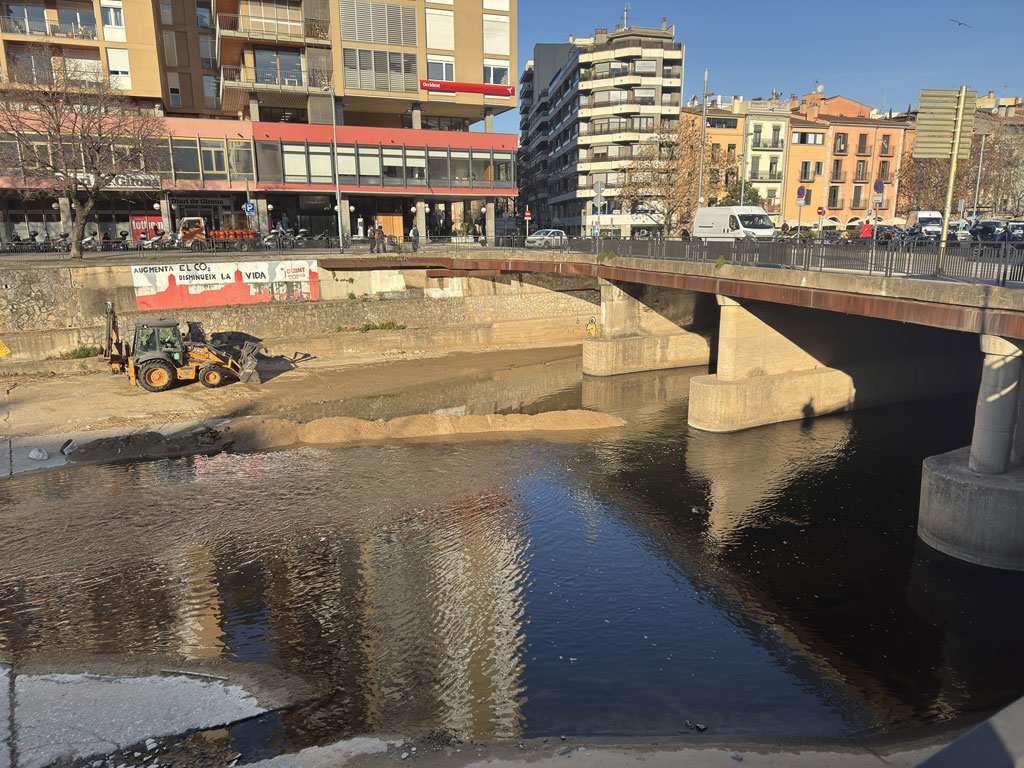 Inician las obras de mejora en la plataforma de la Plaza de Catalunya: ¡Descubre los detalles!