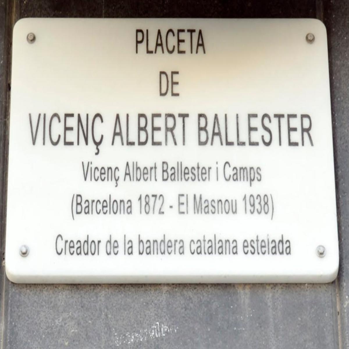 Rètol de la plaça de Barcelona en honor al creador de l'estelada a la venda a Wallapop