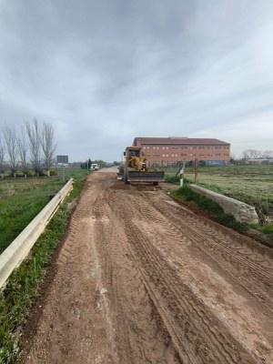 La Paeria Inicia la Campaña de Mantenimiento de Caminos de Tierra en l'Horta
