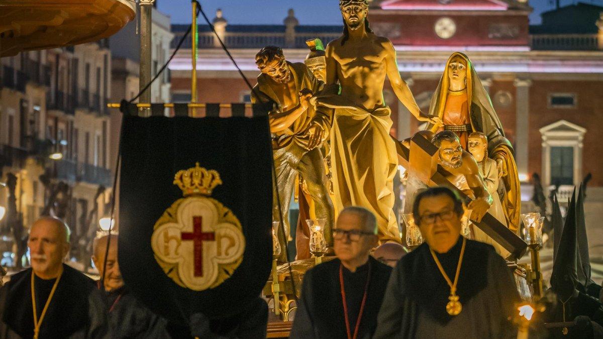 Descubre las impresionantes imágenes de la Processó dels Natzarens en Tarragona