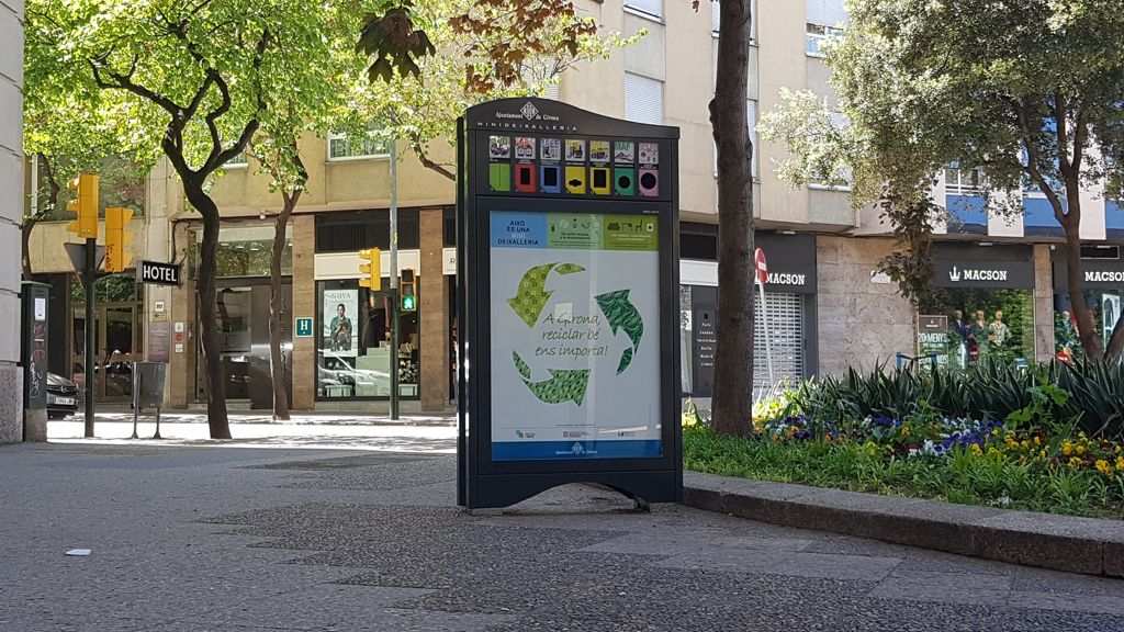 Girona implementa 15 minideixalleries para mejorar el reciclaje de residuos especiales en la ciudad