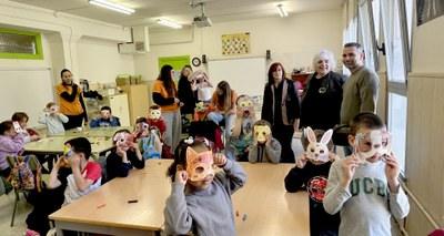Descubre el Baúl Mágico: Creatividad y Juego en los Casals de Semana Santa de la Paeria