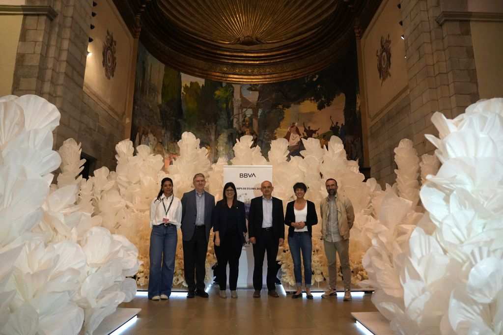 "L'alè del canvi": Transformació de l'església de Sant Martí per a 'Girona, Temps de Flors' inspirada en el canvi climàtic