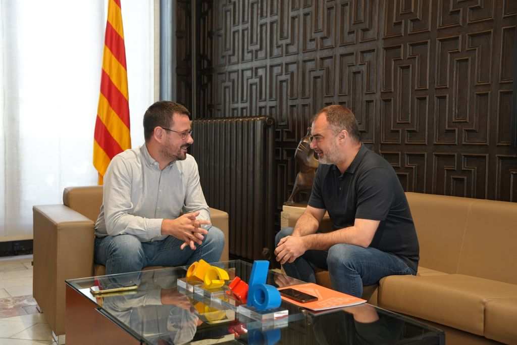 Alcaldes de Girona i Terrassa Unen Forces para Potenciar el Municipalisme y Crear un Espacio de Colaboración