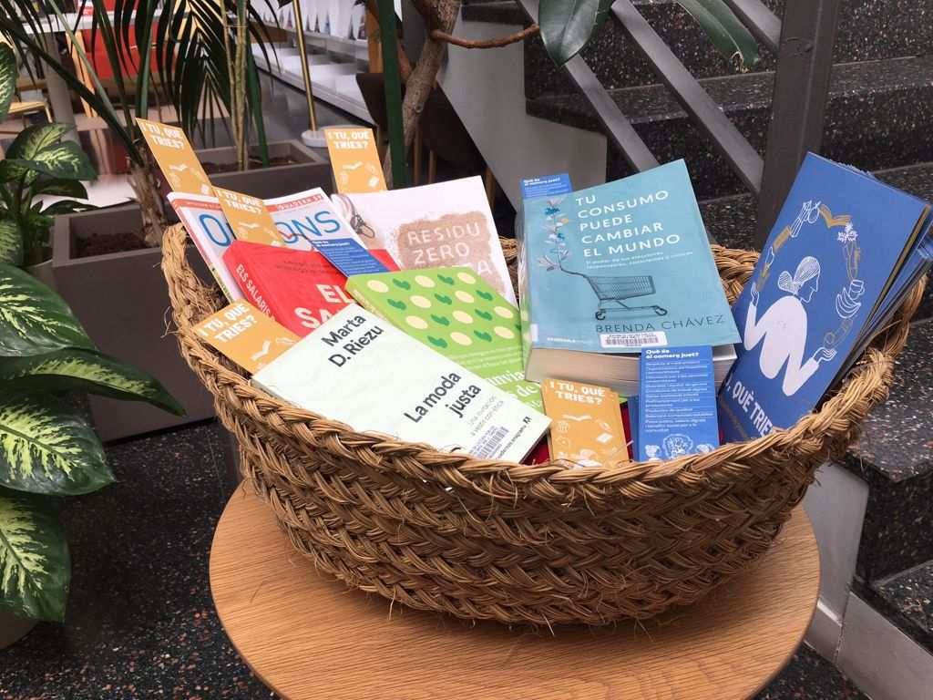 Girona Celebra el "Mes Internacional del Comercio Justo" con Actividades en sus Bibliotecas Municipales