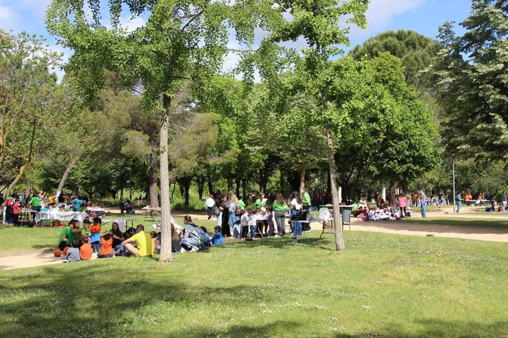 Más de mil niños participan en la 18ª Feria de la Ciencia para Jóvenes Científicos y Científicas