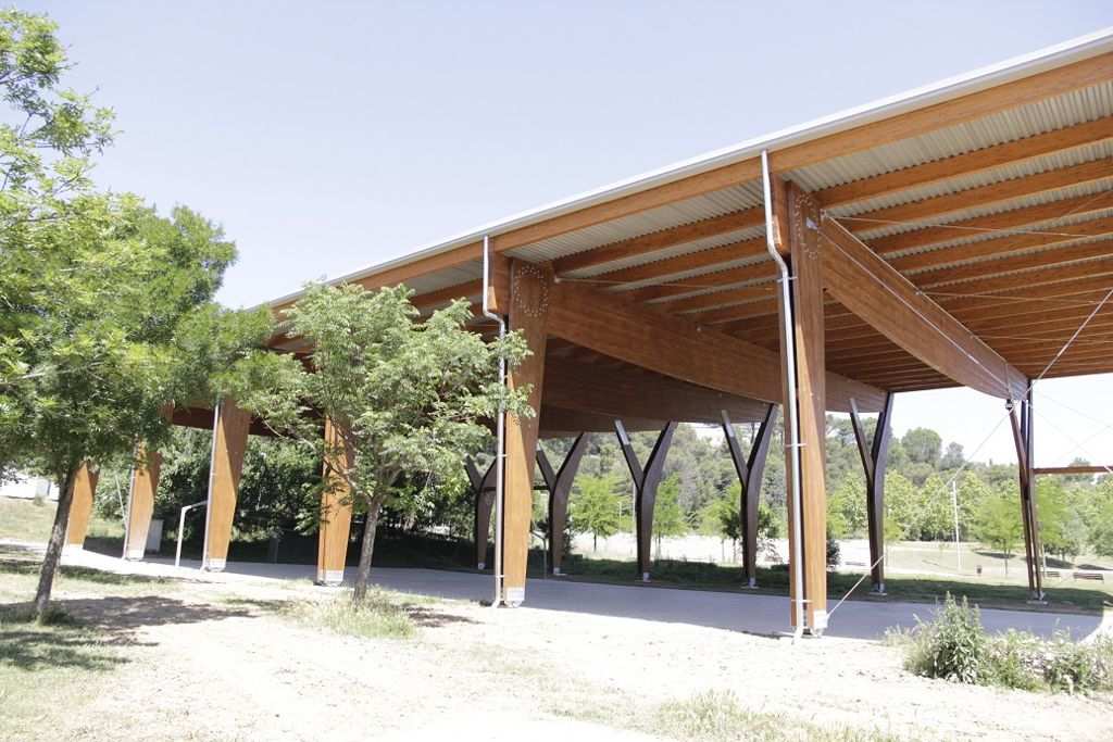 Concluyen las obras de la cubierta de la pista polideportiva de Fontajau: ¡descubre las mejoras!