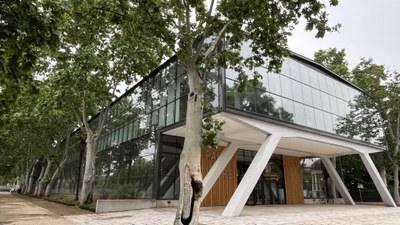 F. Larrosa: "El Palau de Vidre, un símbolo de unidad y colaboración para todas las entidades"