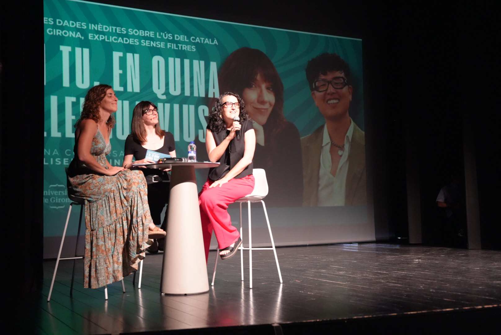 Descubre la Verdadera Lengua de Girona: Una Charla Sin Tabúes Atrae a Cien Personas