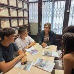 Estudiantes del Instituto El Vern Entrevistan a la Defensora de la Ciudadanía de Girona