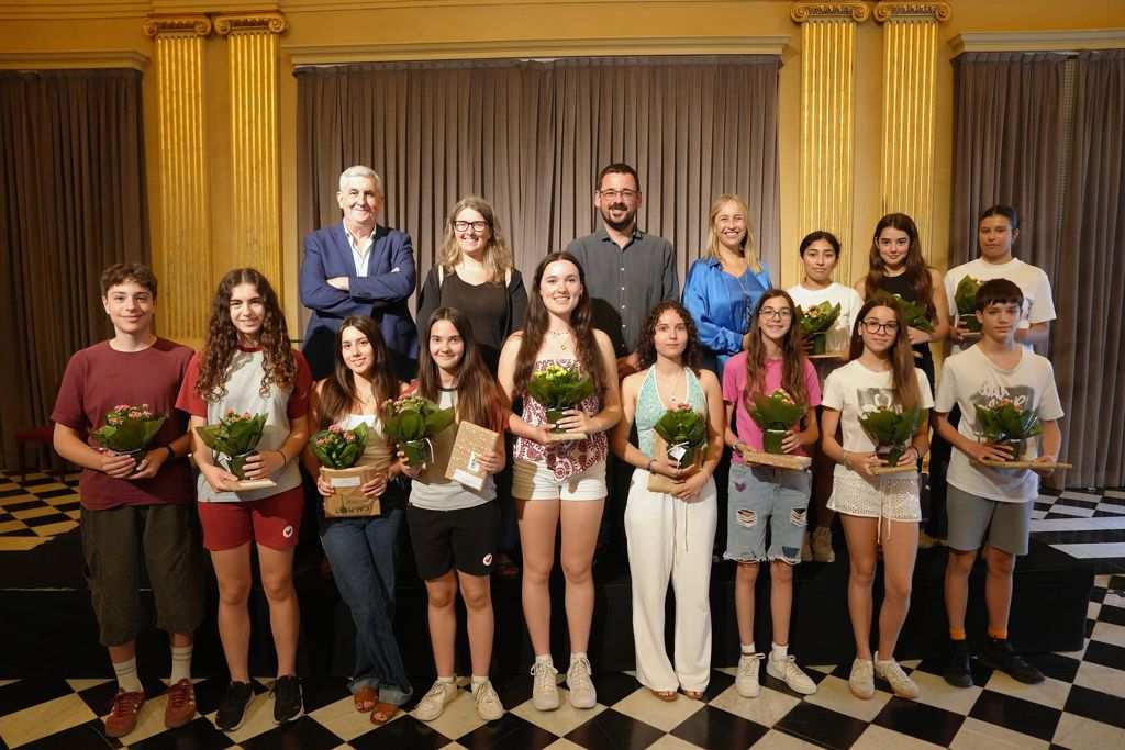 Premis del 46è Concurs de Jocs Florals i Literaris Escolars de Secundària a Girona: Celebrando el Talento Juvenil