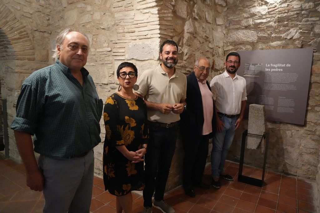 Descubre la Nueva Lápida con Inscripciones Hebreas en el Museu d’Història dels Jueus