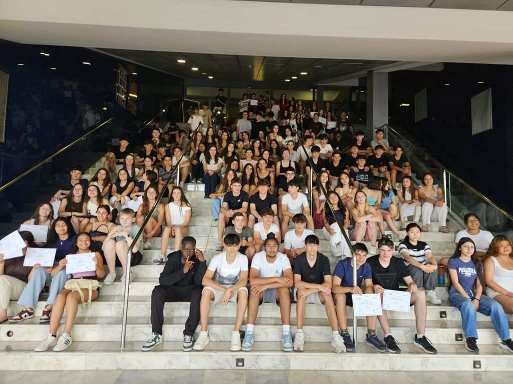 Más de 300 estudiantes participan en la 13ª edición del programa educativo "Llegeix, càmera i... acció!"