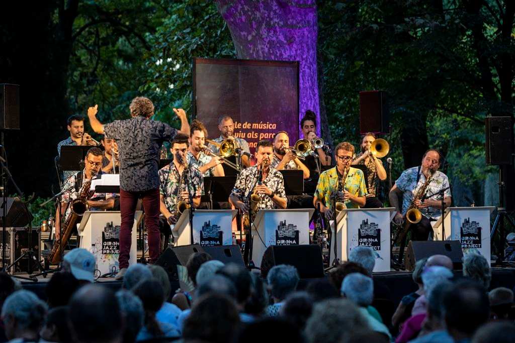 "Notes al Parc: 10ª Edición con 12 Actuaciones de Música Clásica y Moderna"
