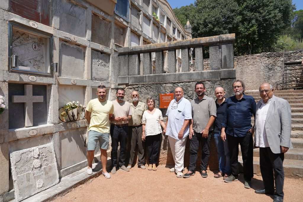 Inauguración del Espai Memorial Carles Rahola y Llorens en el Cementerio Viejo de Girona