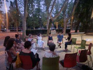 Disfruta del “Biblioestiu” en Girona: Lectura al aire libre en plazas y piscinas de la ciudad