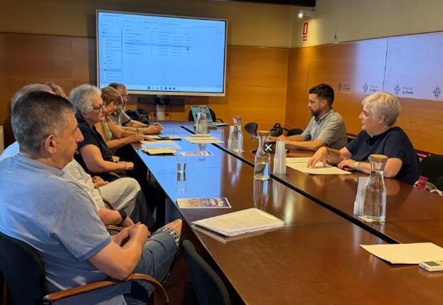 Descubre el Proyecto del Futuro Hub Cívico Detalles Clave Presentados a la AV de Balàfia y la Plataforma Balàfia Cívica