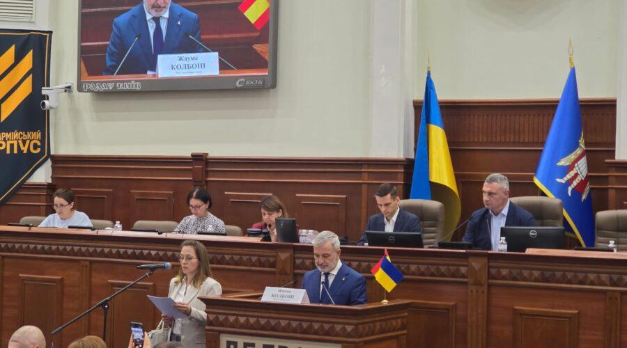 Collboni reafirma el apoyo de Barcelona en el Plenario de Kíiv: "Un ataque a una ciudad europea es un ataque a toda Europa"
