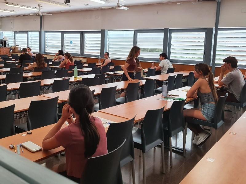 Calendari PAU 2027: Primera convocatòria extraordinària al juliol!