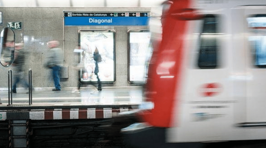 TMB amplía la frecuencia de trenes en las líneas 1 y 5 los sábados y días laborables
