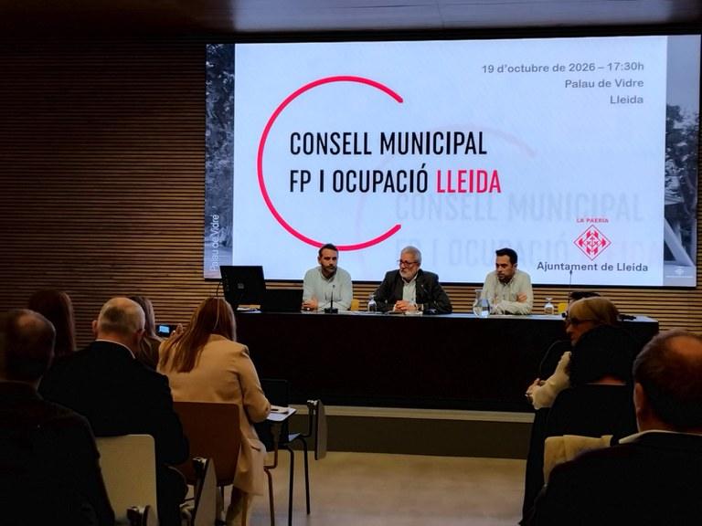 Lleida fortalece la colaboración entre formación y empresa para anticipar los perfiles profesionales demandados en