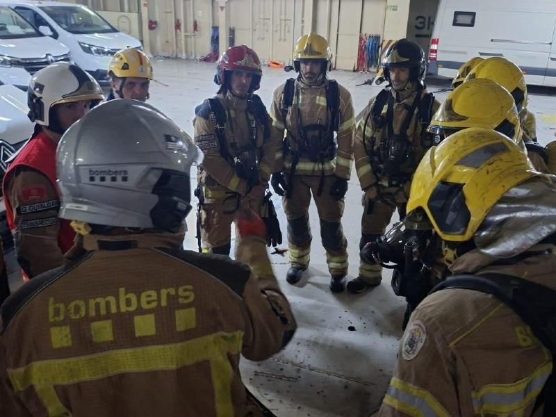 Els Bombers de la Generalitat en un exercici estatal sobre incidents marítims a Galícia: preparació i seguretat al màxim nivell